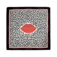 PAÑUELO OREIRO LOVE 90x90 CM