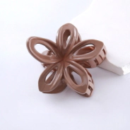 BROCHE TRENDY