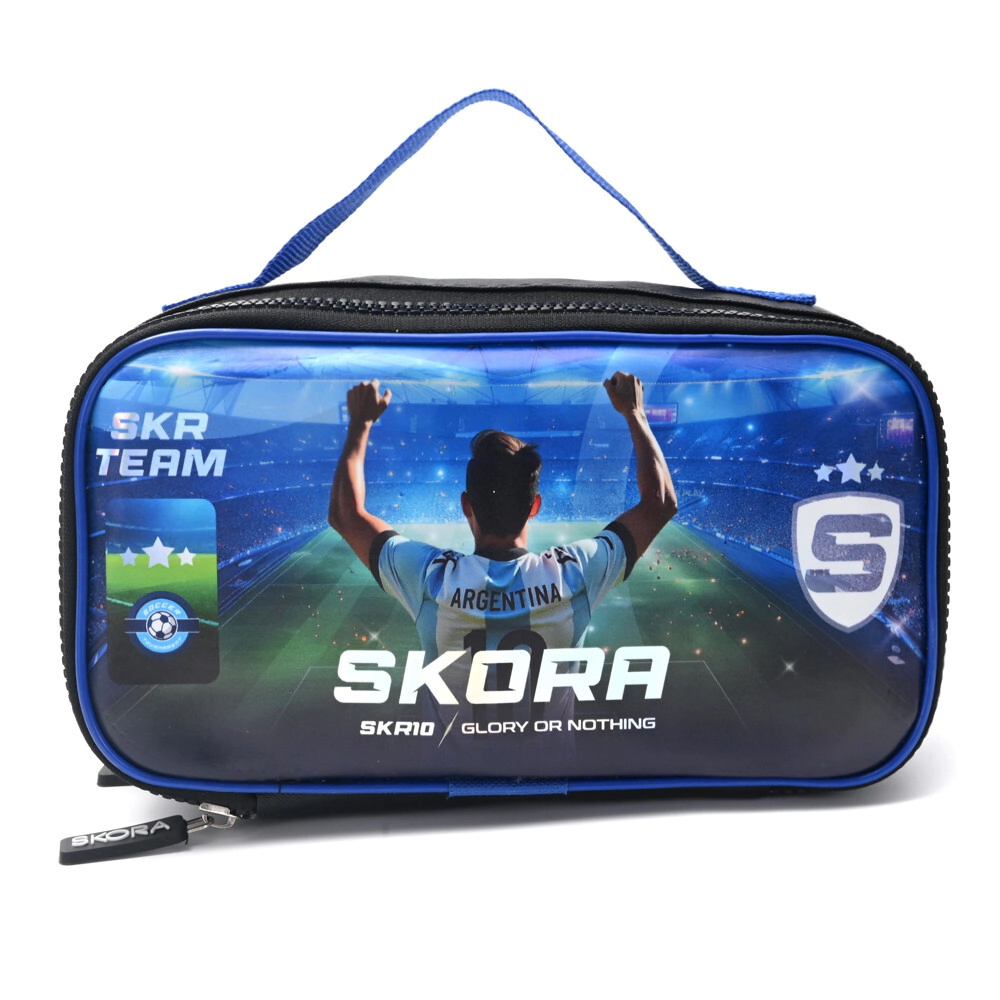 CARTUCHERA RECTANGULAR CON SOLAPA 2 CIERRES LETS PLAY FUTBOL SKORA