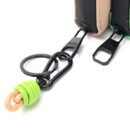 BILLETERA LURIL CON BOLSILLO FRONTAL Y LLAVERO SKORA VERDE