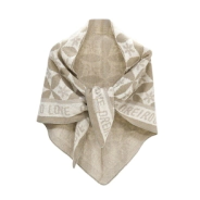 BUFANDA TRIANGULAR OREIRO LOVE