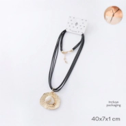 COLLAR TRENDY