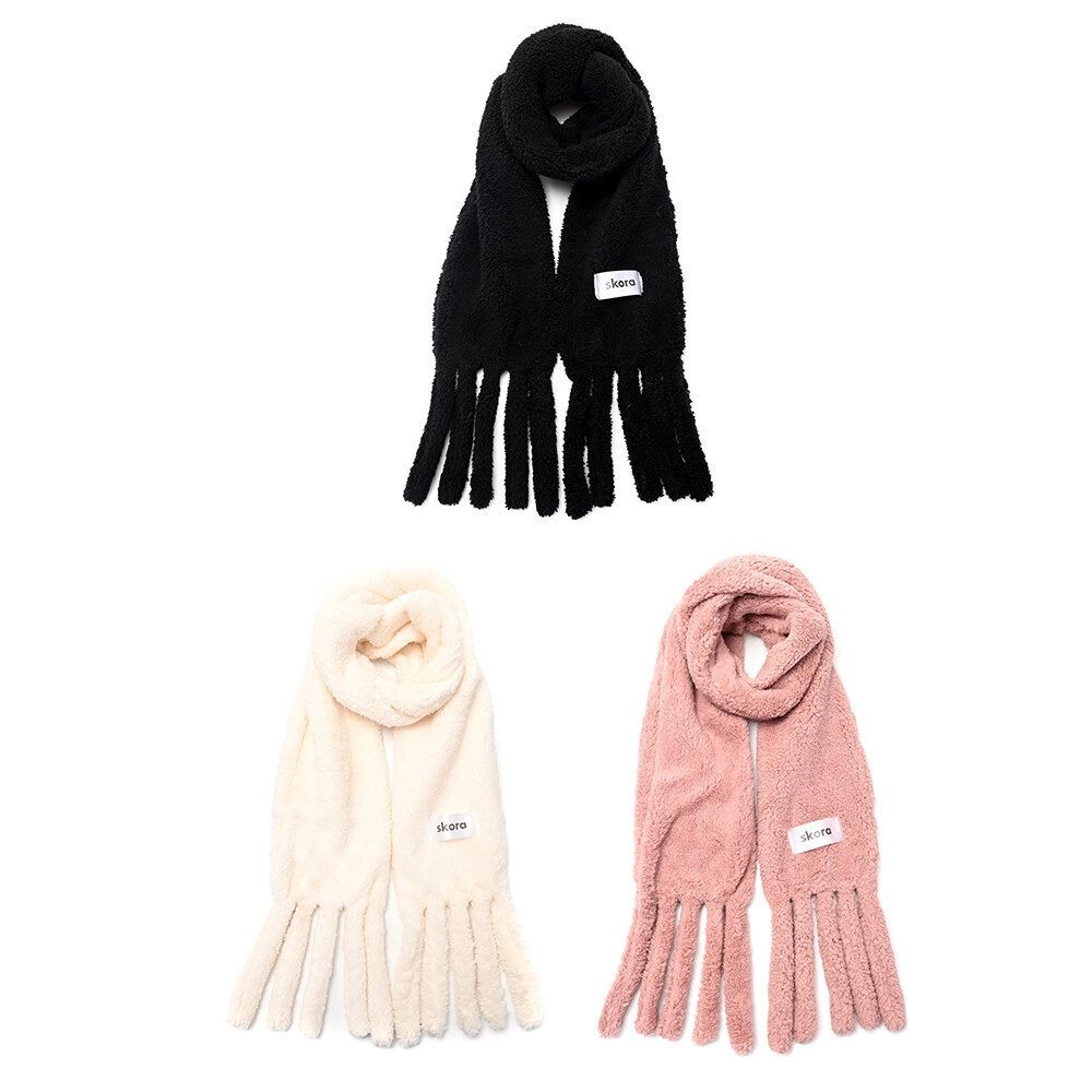 RUANA LISA CON FLECOS 210x20CM SKORA