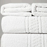 SET TOALLA Y TOALLON 400 GR CUAD BLANCO ALCOYANA