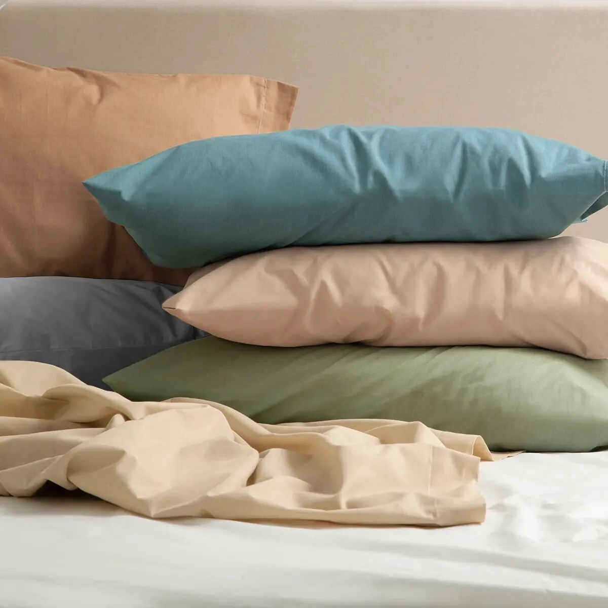 ALCOYANA JUEGO DE SABANAS ESTUDIO COLOR 144 HILOS 1 1/2 PLAZAS SURTIDO