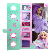 MU&Ntilde;ECA TINY CABELLO CAMBIA DE COLOR CON ACCESORIOS